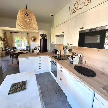 Casa de Férias La Douceur Au Soleil 5min à Pied